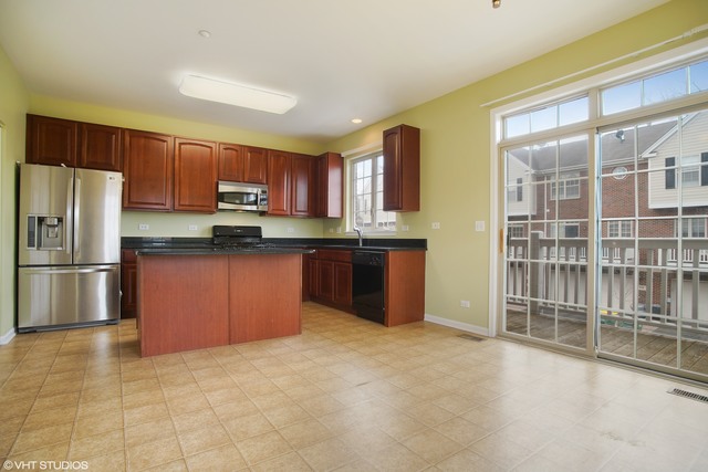 449 Prestwick Ln, Wheeling, IL 60090 photo 4