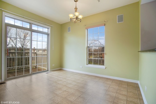 449 Prestwick Ln, Wheeling, IL 60090 photo 9