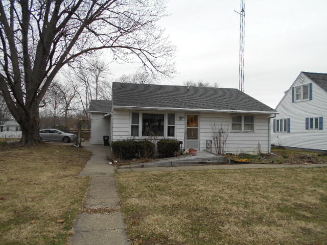 1906 E 6th St, Sterling, IL 61081 photo 1