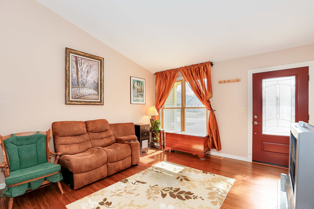 1210 Greenridge Ave, Algonquin, IL 60102 photo 12
