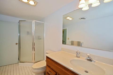 1701 Maple Ln, Wheaton, IL 60187 photo 16