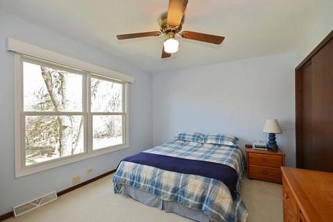 1701 Maple Ln, Wheaton, IL 60187 photo 13