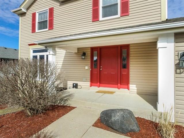 631 Regal Ln, Algonquin, IL 60102 photo 2