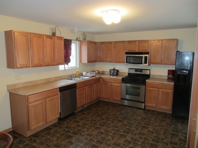 14502 Independence Dr, Plainfield, IL 60544 photo 3