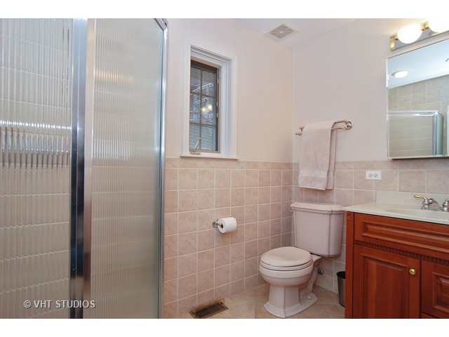 566 Byrd Rd, Riverside, IL 60546 photo 11