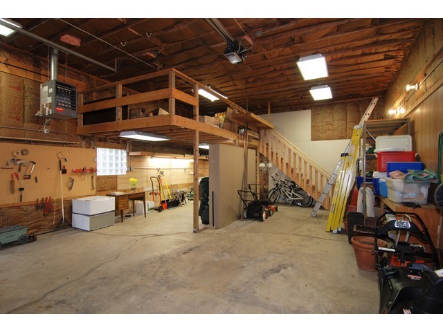 566 Byrd Rd, Riverside, IL 60546 photo 22
