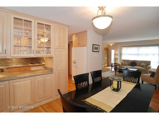 566 Byrd Rd, Riverside, IL 60546 photo 5