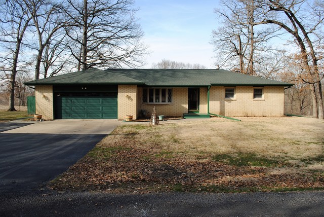 20752 White Oaks Rd, Morrison, IL 61270 photo 1