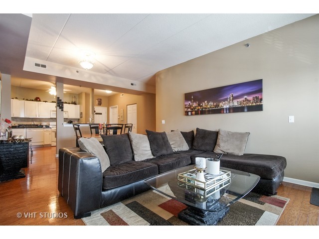 3135 Town Square Dr #308, Rolling Meadows, IL 60008 photo 2