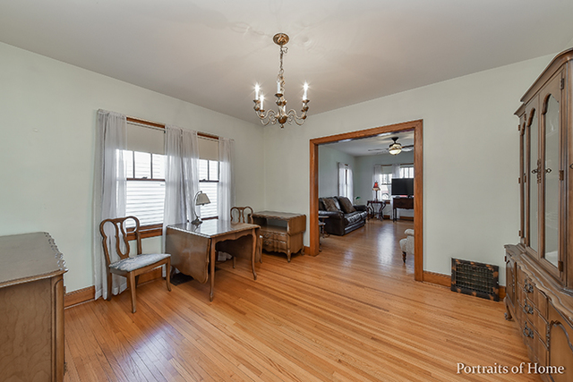 611 Bent St, Elgin, IL 60120 photo 6