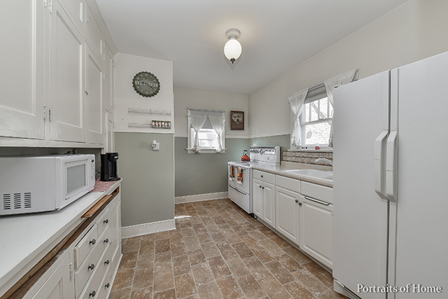 611 Bent St, Elgin, IL 60120 photo 7