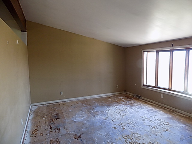 2275 E 875th St, Oglesby, IL 61348 photo 2