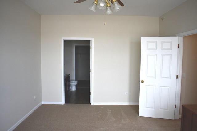 3115 Town Square Dr #403, Rolling Meadows, IL 60008 photo 9