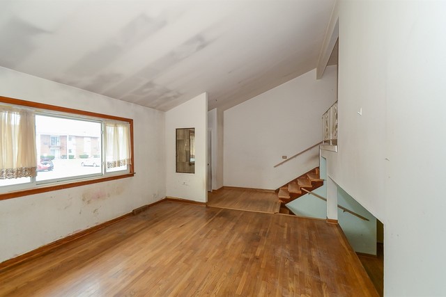 9433 Dee Rd, Des Plaines, IL 60016 photo 5