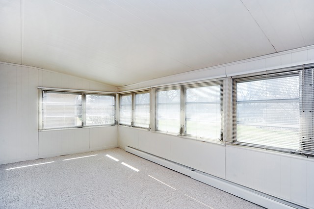 1203 W Pendleton Pl, Mount Prospect, IL 60056 photo 9