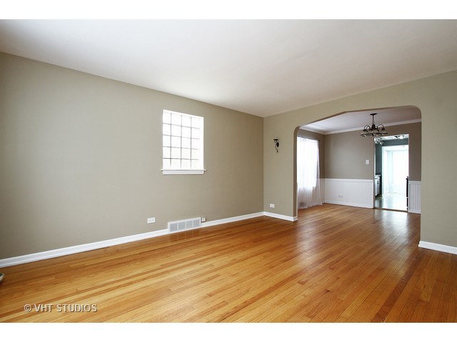 4008 Maple Ave, Brookfield, IL 60513 photo 3