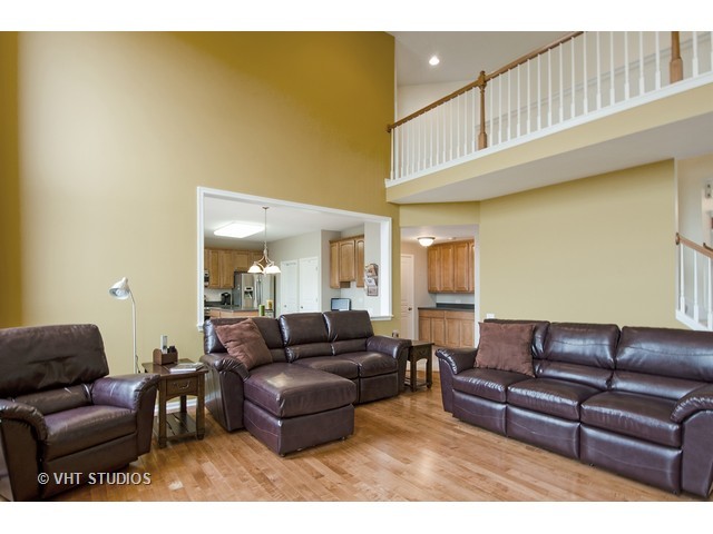 4491 Whitehall Ln, Algonquin, IL 60102 photo 6