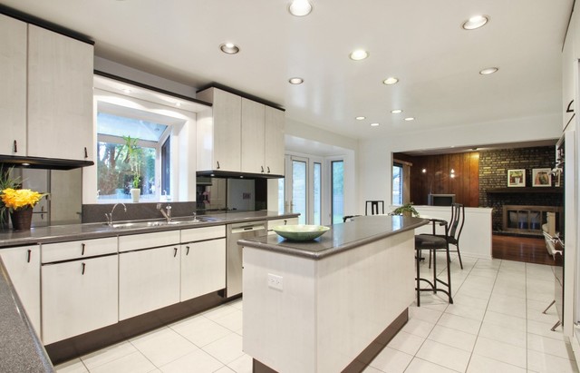 4208 Devonshire Ct, Northbrook, IL 60062 photo 7