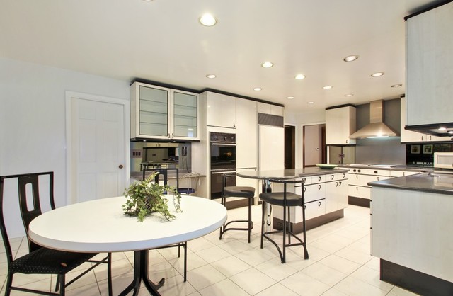 4208 Devonshire Ct, Northbrook, IL 60062 photo 6