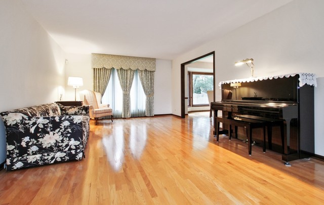 4208 Devonshire Ct, Northbrook, IL 60062 photo 3