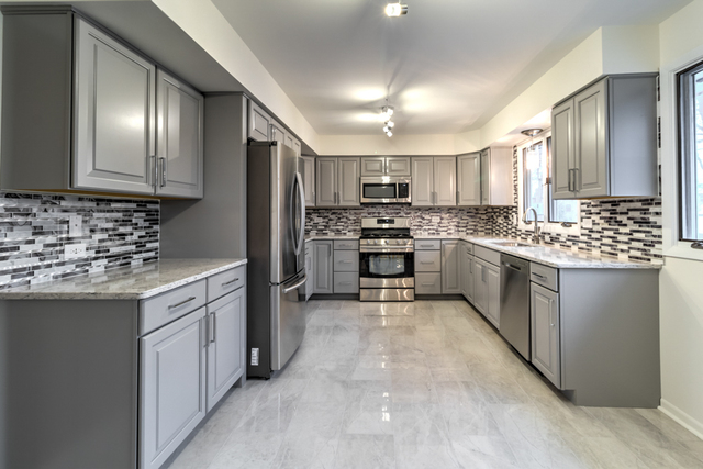 9824 S Beverly Ave, Chicago, IL 60643 photo 7