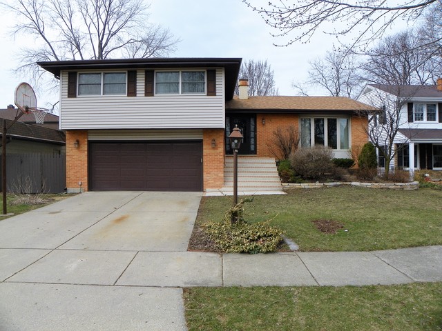 164 Mockingbird Ln, Wheeling, IL 60090 photo 1