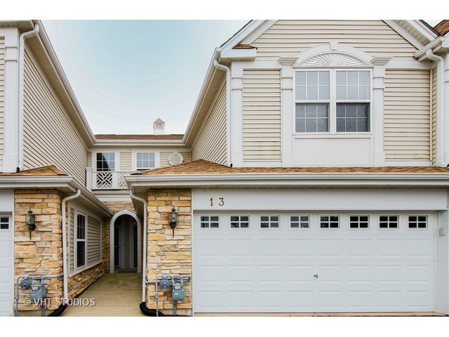 13 Clara Ct, Algonquin, IL 60102 photo 1