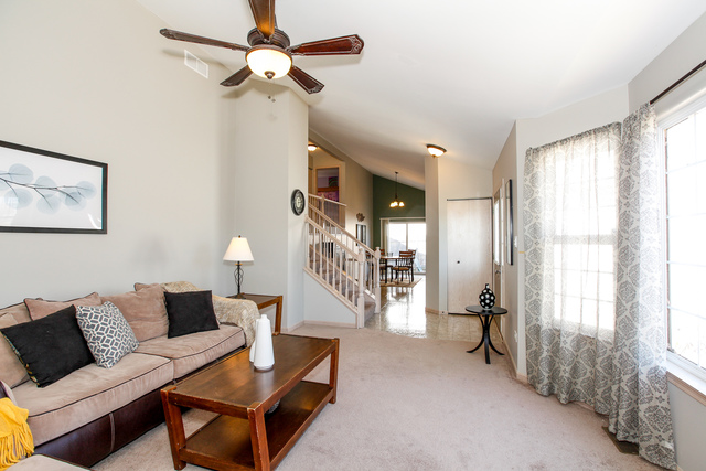 2217 Timber Trl, Plainfield, IL 60586 photo 3