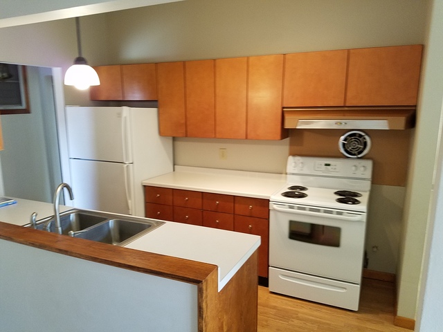 1505 E 18th St, Sterling, IL 61081 photo 2