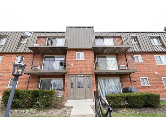 576 Fairway View Dr #3E, Wheeling, IL 60090 photo 1