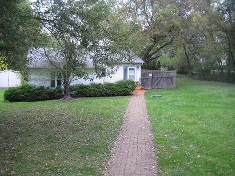 812 Paul St, Mchenry, IL 60051 photo 2