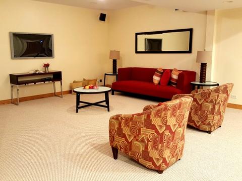 335 Selborne Rd, Riverside, IL 60546 photo 20