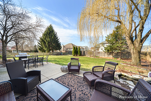 16032 S Arbor Dr, Plainfield, IL 60586 photo 2
