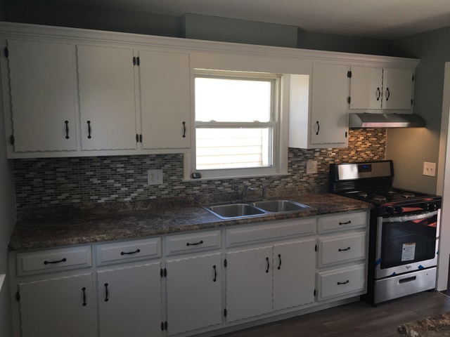 826 Schiller St, Elgin, IL 60123 photo 2