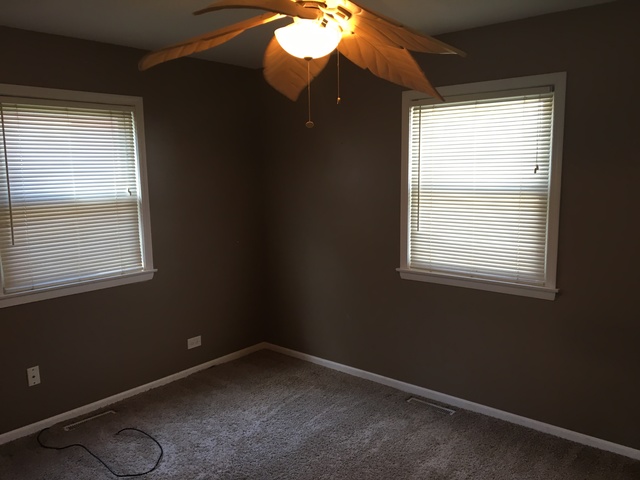826 Schiller St, Elgin, IL 60123 photo 9