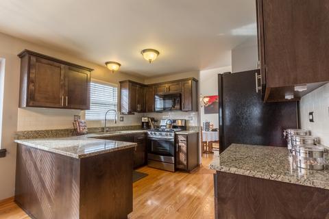 465 Cimarron Dr E, Aurora, IL 60504 photo 4