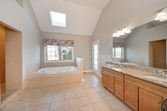 12533 Mitchell Dr, Plano, IL 60545 photo 13