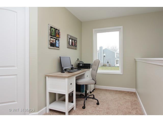 69 Hampton St, Cary, IL 60013 photo 14