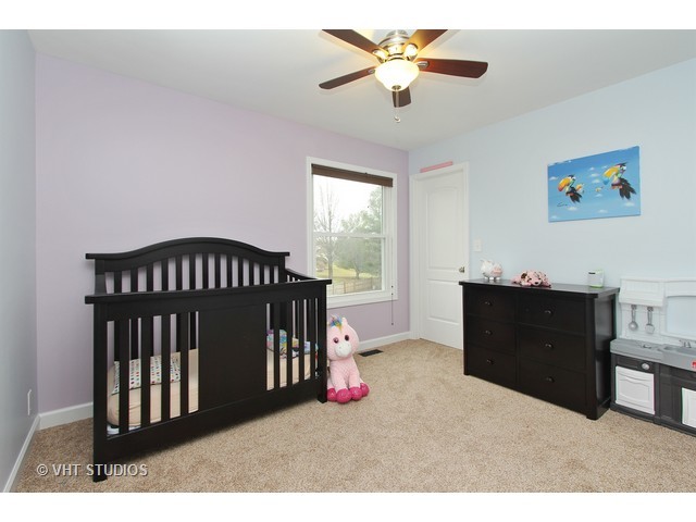 69 Hampton St, Cary, IL 60013 photo 13