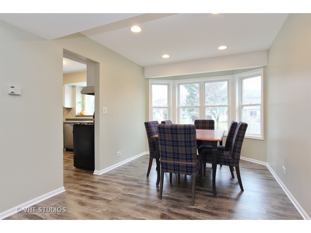 69 Hampton St, Cary, IL 60013 photo 5