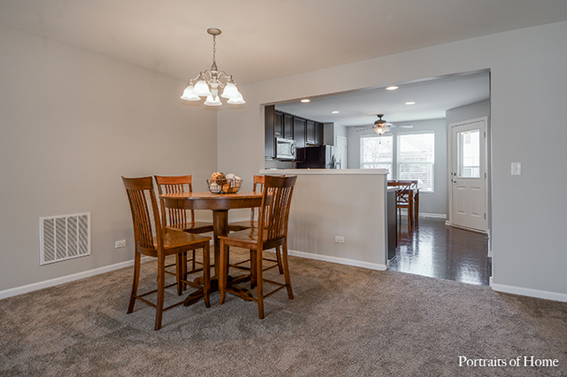 276 Devoe Dr, Oswego, IL 60543 photo 4