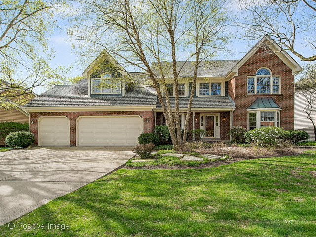 68 Hawkins Cir, Wheaton, IL 60189 photo 2