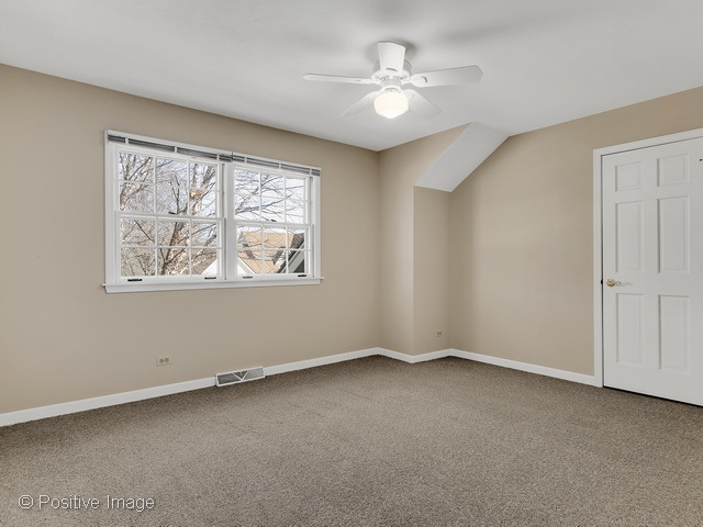 68 Hawkins Cir, Wheaton, IL 60189 photo 19