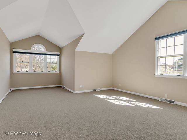 68 Hawkins Cir, Wheaton, IL 60189 photo 18