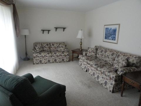 2147 Golf Ct, Glenview, IL 60025 photo 2