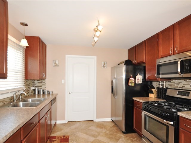 3539 Carpenter St, Steger, IL 60475 photo 6