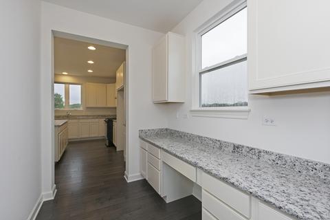 4398 Charles Dickens Rd, Elgin, IL 60124 photo 6