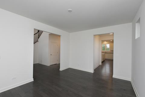 4398 Charles Dickens Rd, Elgin, IL 60124 photo 5