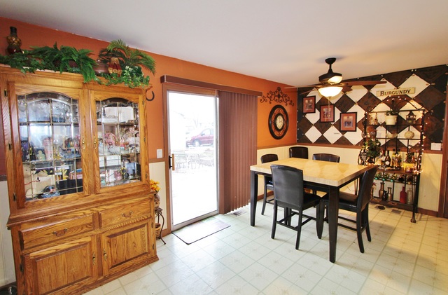 812 W Eureka St, Braidwood, IL 60408 photo 5