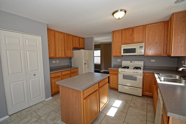 2043 Stephen St, Aurora, IL 60502 photo 10